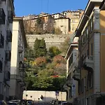 “dietro L’angolo” Charme&relax Nel Centro *