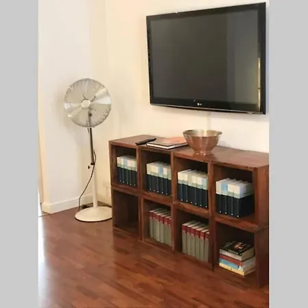 Dietro L' Angolo Charme&relax Nel Centro Citta Tatil Evi *