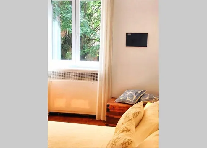 Dietro L' Angolo Charme&relax Nel Centro Citta Tatil Evi