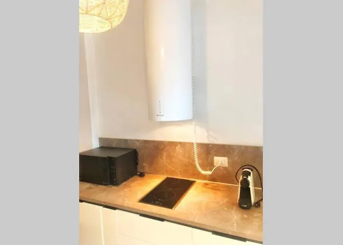 Dietro L' Angolo Charme&relax Nel Centro Citta Tatil Evi